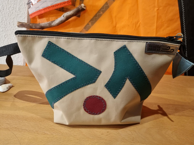 Kulturtasche aus Upcycling