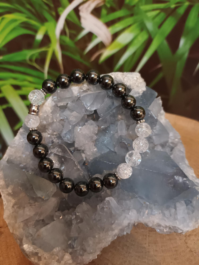 Bracelet en hématite magnétique et cristal de roche