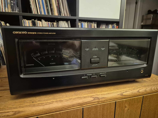 Onkyo M-5890