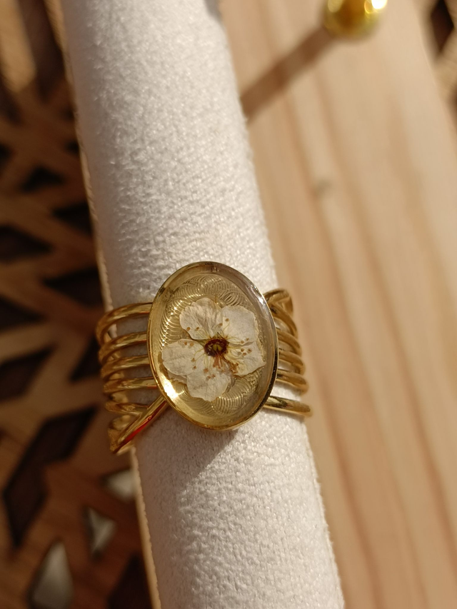 Bague Large Multirangs - Or - Fleur Crème