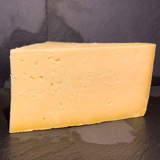 Bourne's Raw Milk Cheshire - 200g
