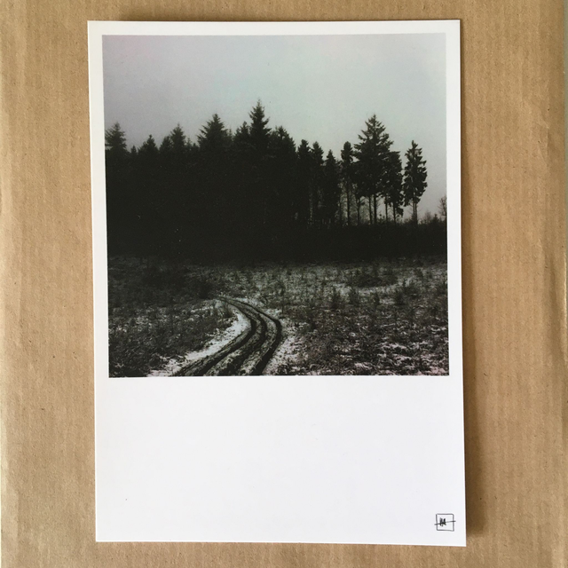 Carte "This is not a black and white photograph"