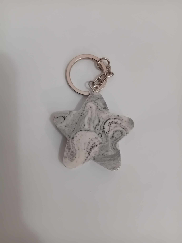 porte clef étoile en jesmonite 