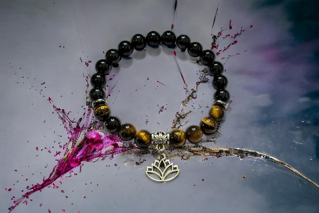 Ancrage /Bracelet en Obsidienne noire dorée et Oeil de tigre avec sa fleur de Lotus 