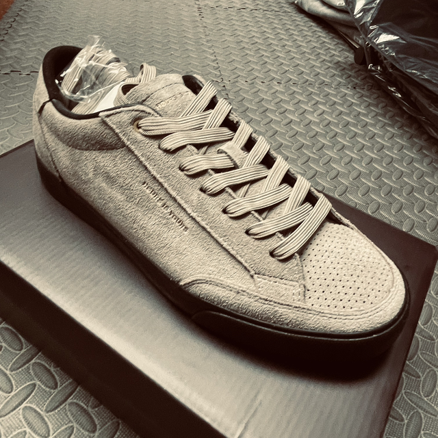 DMC 1 - cashmere - Hours is yours 