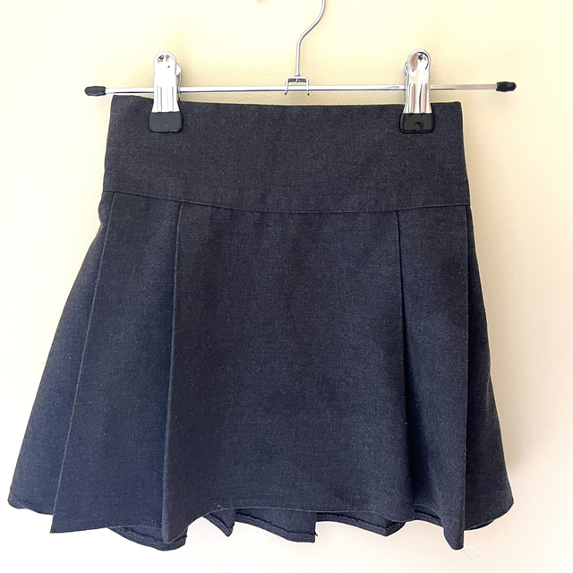 Grey school skirt 4-5 years