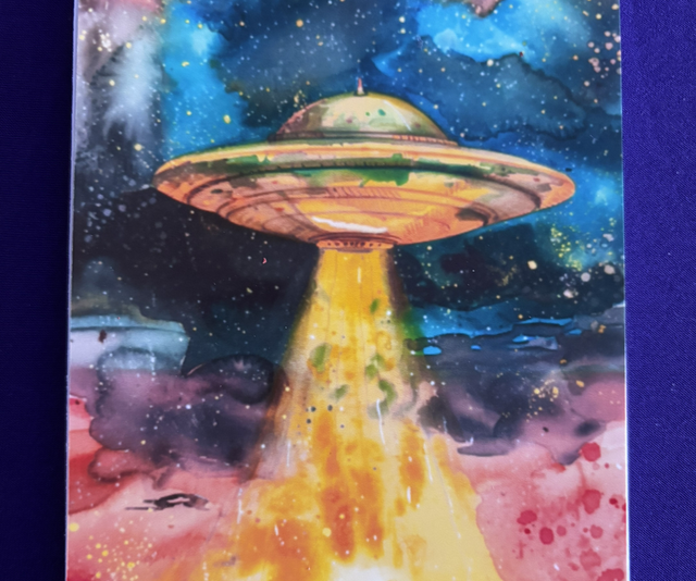 Plain Note Pad Flying Saucer