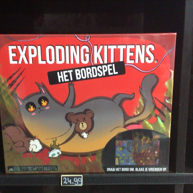 Exploding kittens boardgame