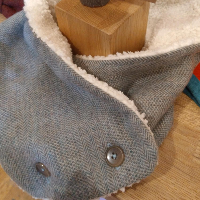Button Scarf