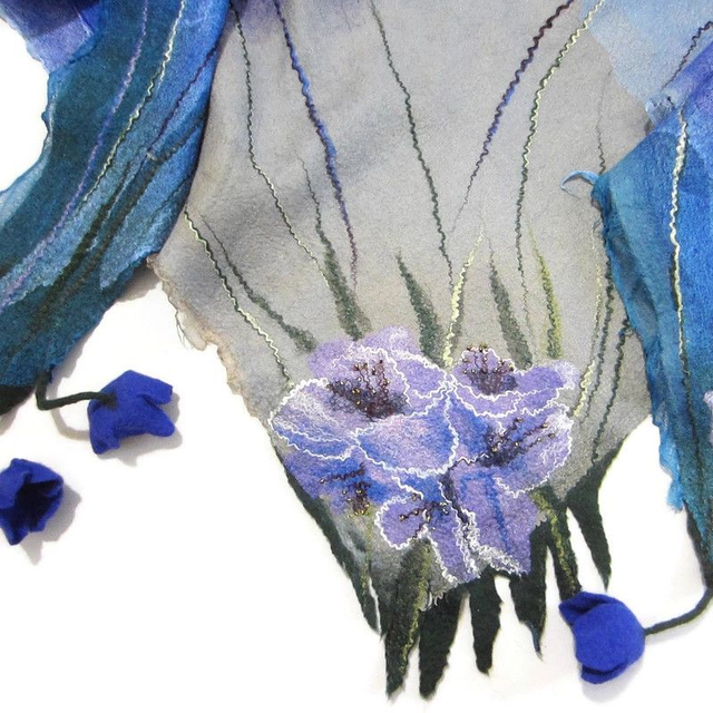 Scialle lana merino seta Scialle feltro fiori di lana fatto a mano bactus infeltrimento warm blue