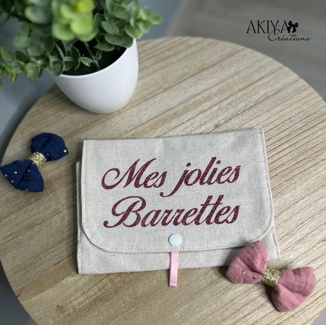 Pochette à barrettes 