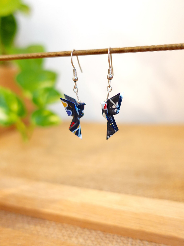 Origami Colombe, oiseau / INOX / Boucles d'oreilles / Papier japonais washi / Bleu marine, Argent / Bijou japonais origami /