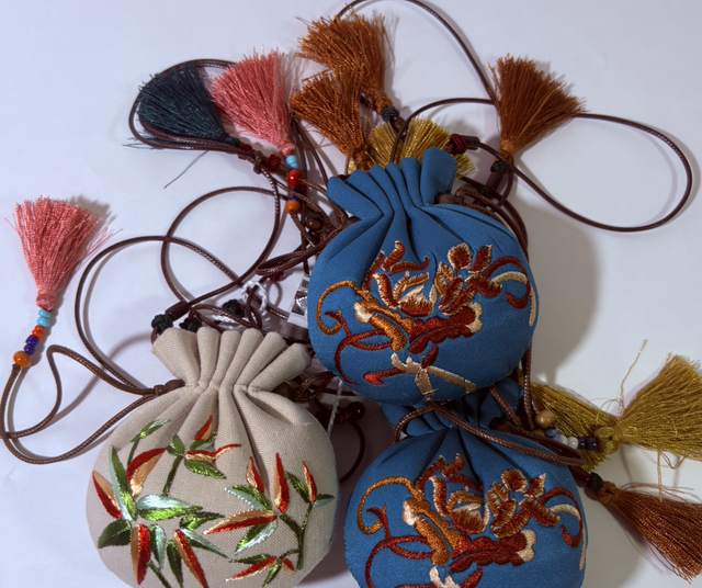 Sachet de la dynastie Qing