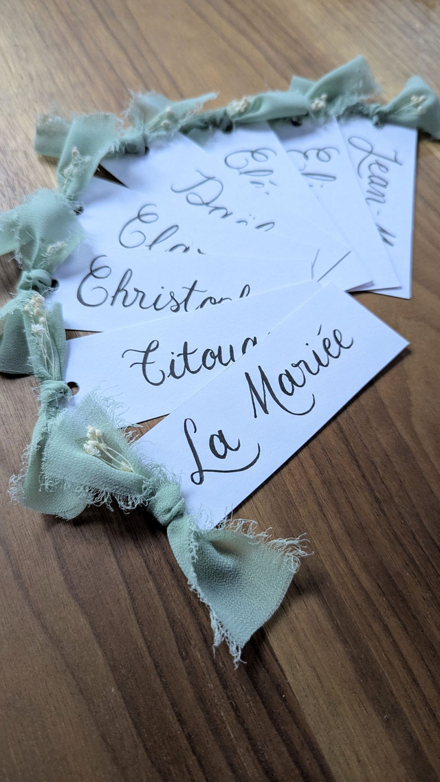Marque-places calligraphie &amp; fleur séchée