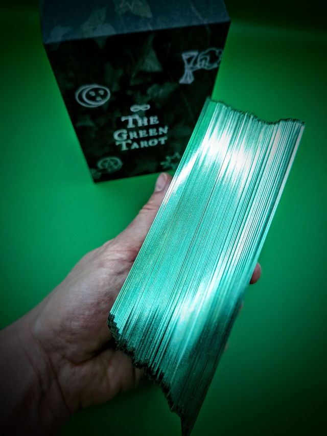 The Green Tarot: a modern twist on the classic Rider-Waite-Smith (RWS) Tarot * by Lida Pavlova