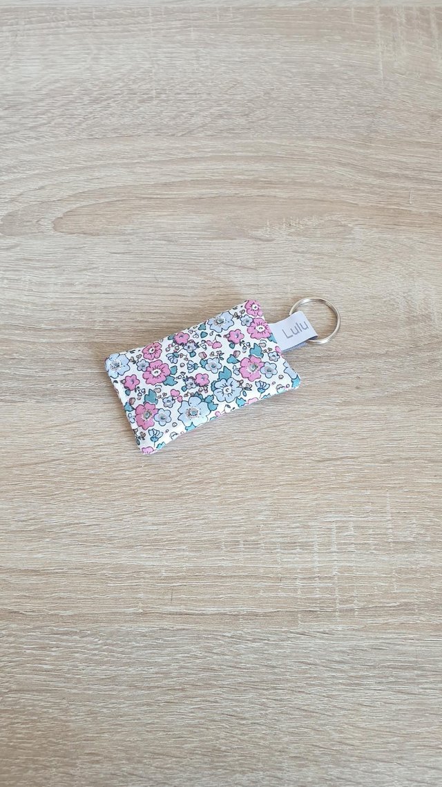 Porte clés A PERSONNALISER fleuri rose bleu