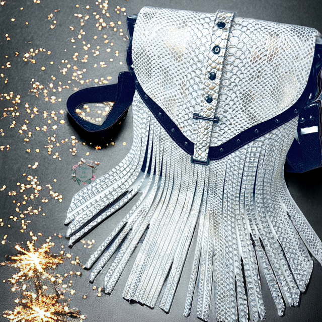 𝗔𝗿𝗲𝗻𝗮, le petit sac rock