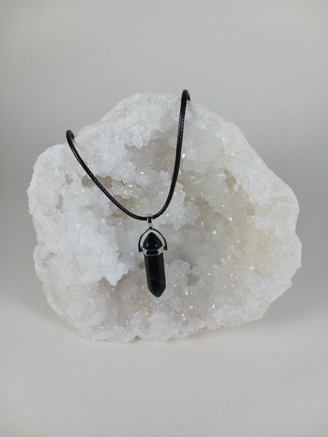 Collection Prisme : howlite teintée noire + collier - pièce 12 -