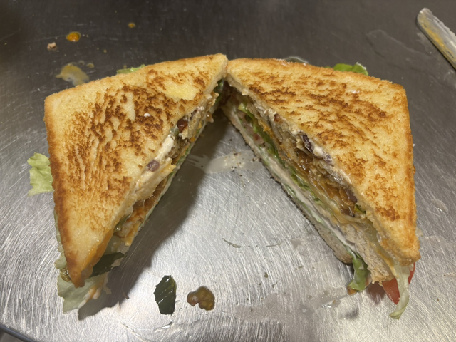 SÁNDWICH ATÚN VEGETAL