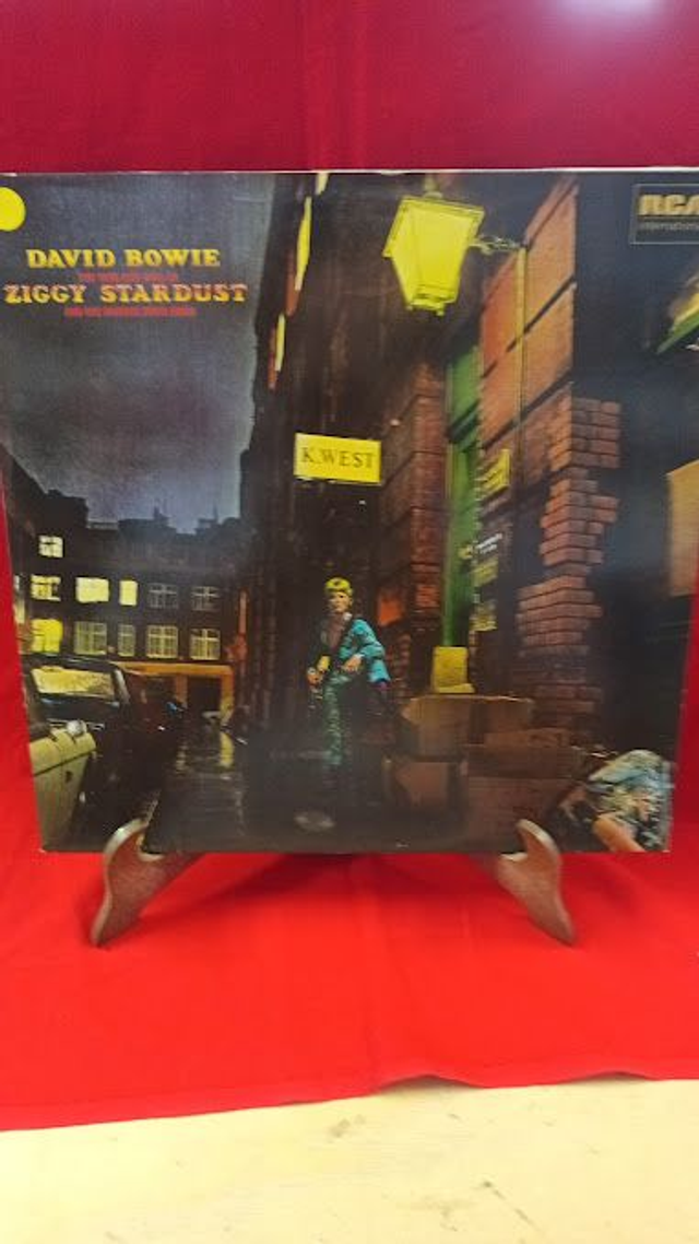 David Bowie – The Rise And Fall Of Ziggy Stardust And The Spiders From Mars