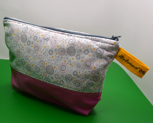 Necessaires & Kulturbeutel, Kosmetiktasche mit Kreisen in Rosa, Grau und Pink