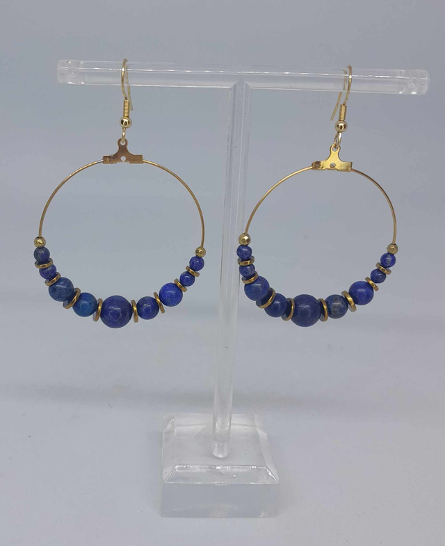 Boucles d&#039;oreilles créole en lapis lazuli