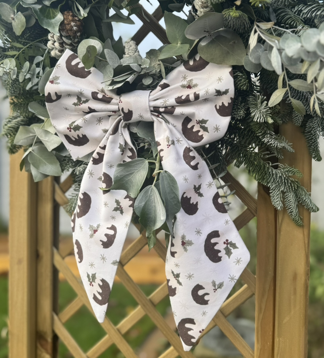 Christmas Puds Fabric Bows