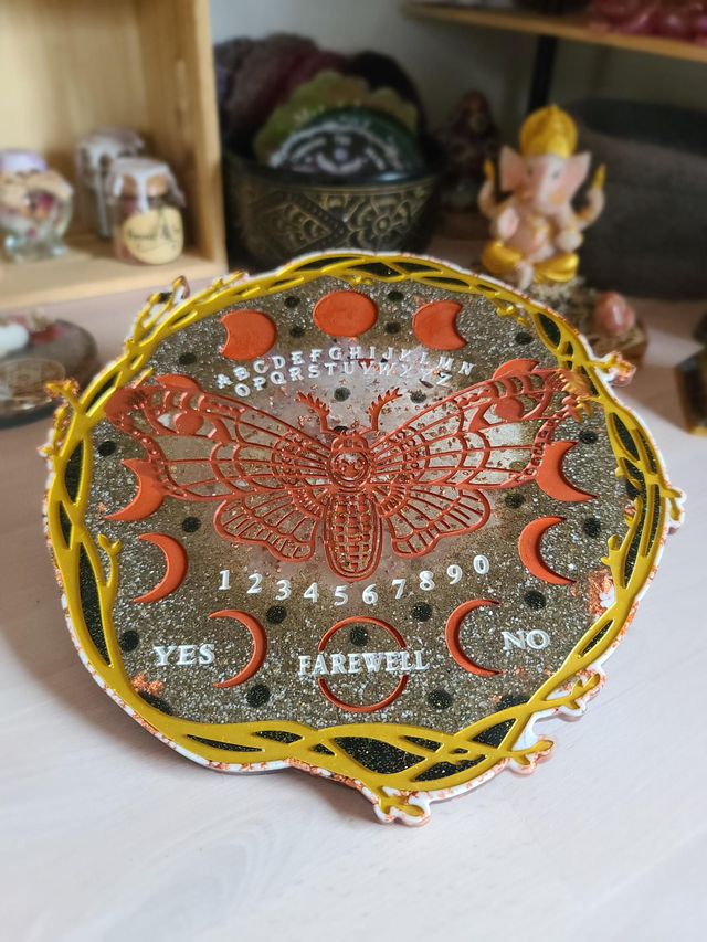 Planche à pendule 🦋 l'Oracle des Ailes