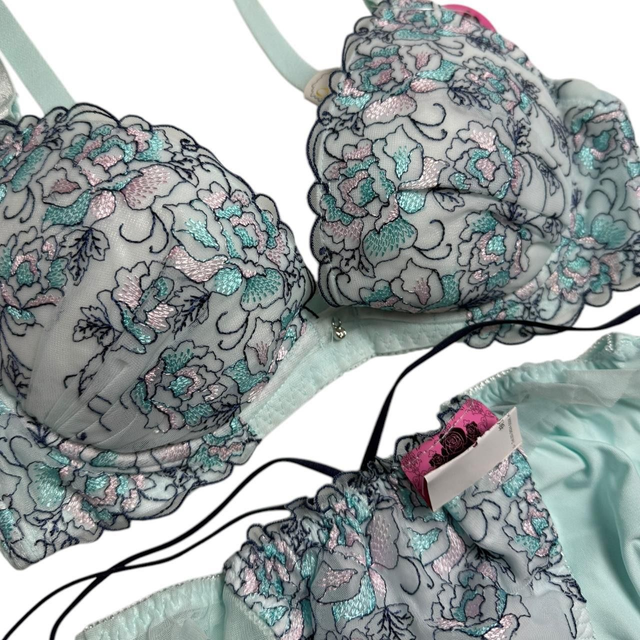 Blue Japanese Bra + Underwear Set UK 32C 