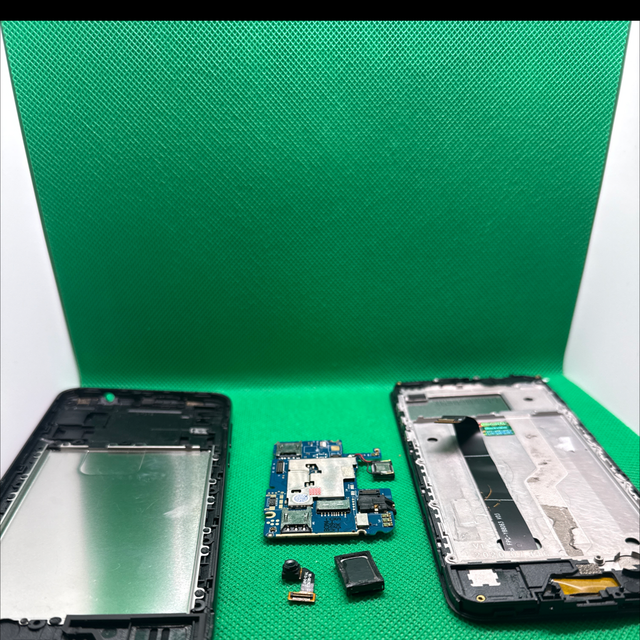 *0959-Wiko / Android Smartphone – Ersatzteile Set aus Zerlegung
