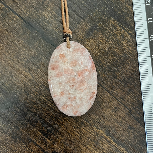 Pendentif en Pierre de Soleil