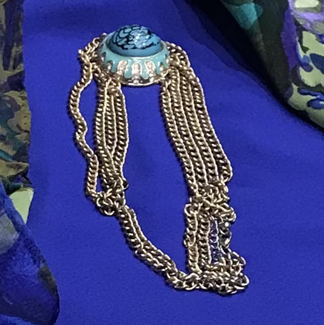Blue Coloured Pendant Vintage Necklace- NEC90