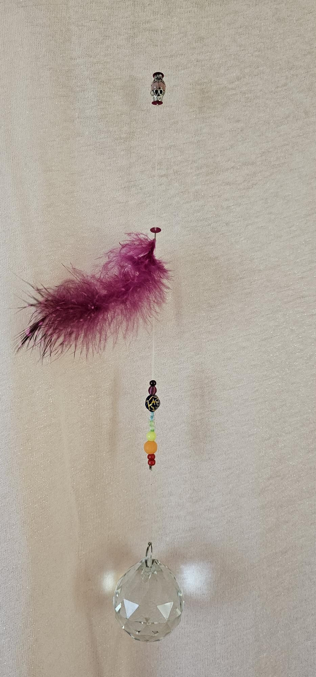 Attrape-soleil Plume rose – Création Vibratoire