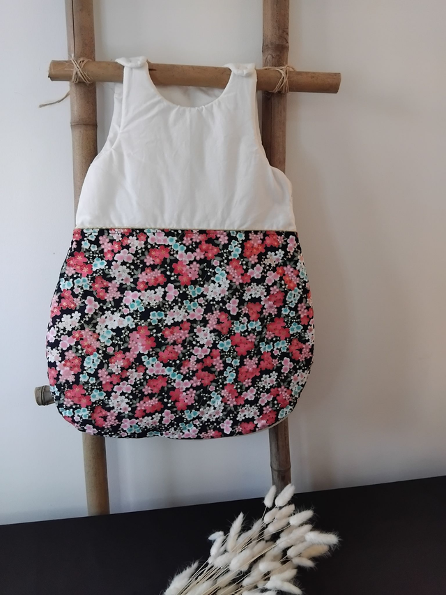 Gigoteuse FLEURS DE CERISIER 0/6 mois personnalisable
