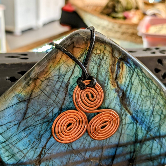 Triskelion Heddeka Pendant
