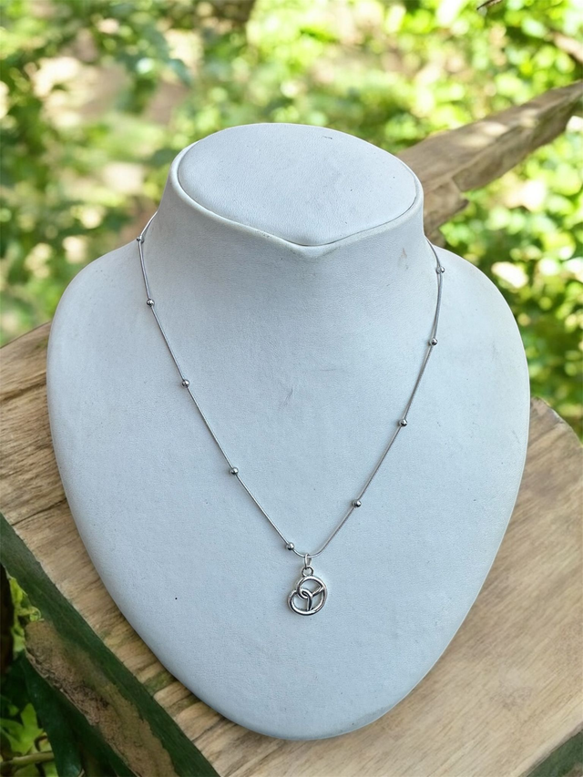  La Kettezela - Collier argenté pendentif bretzel - L'Alsace en Bijoux 💎