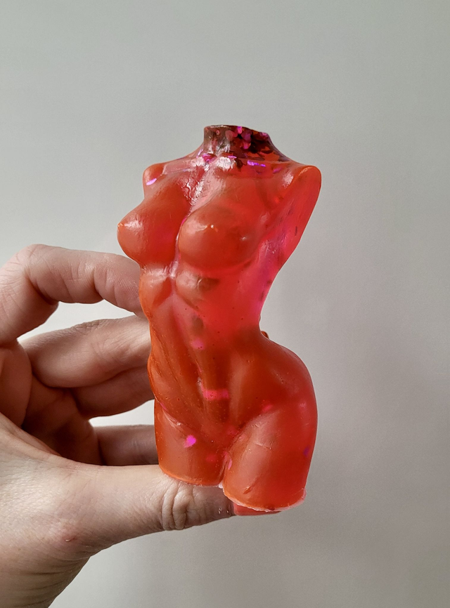 Female Body Ornament - Red-pink heart glitter