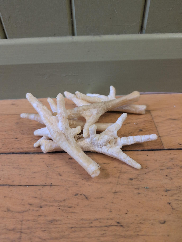 Chicken Feet (puffed) x 5