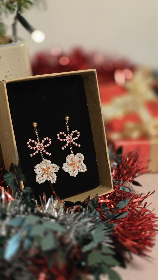 Boucles d'oreilles petit noeud - White Christmas