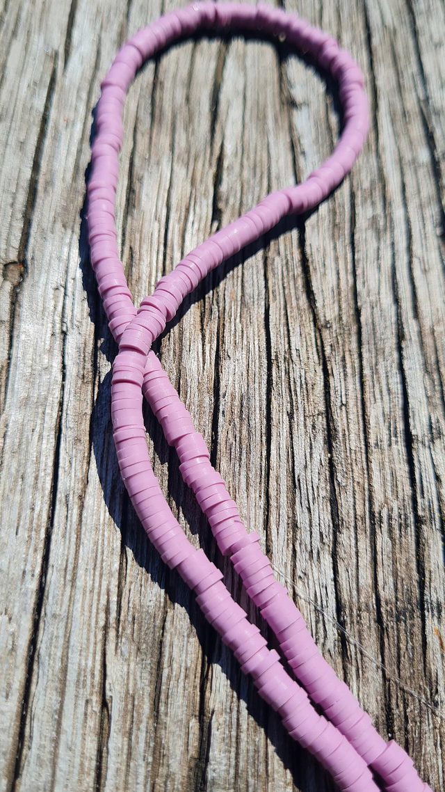 Perles heishi en perles polymère (Fimo) 4mm vieux rose