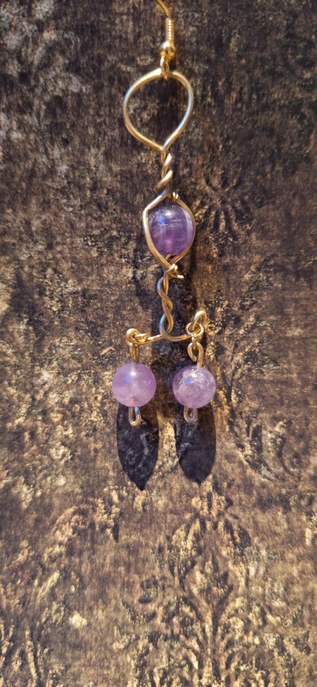 Customised "vineyard tears" earring