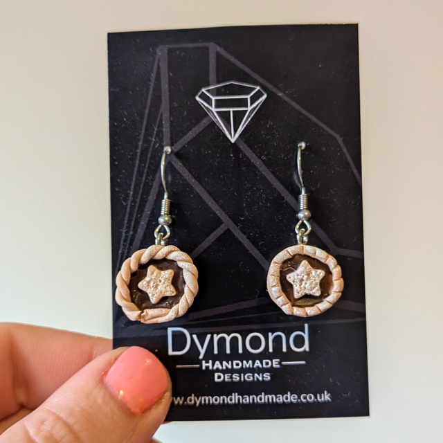 Christmas - Mince pie dangle earrings