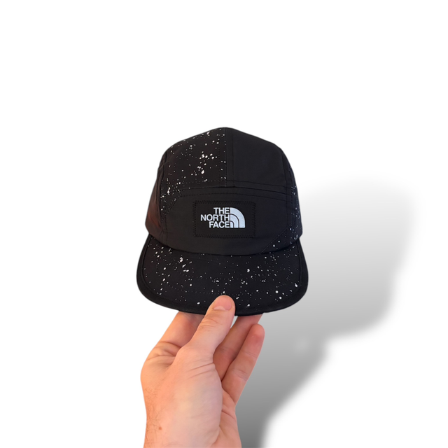 2/ Galaxy TNF 🖤🤍