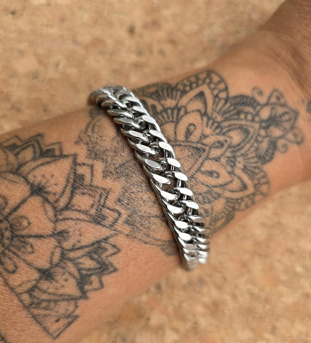 Bracelet/gourmette unisexe maille Anglaise 20.5 × 1 × 0.5 cm en acier inoxydable argenté (légèrement brossé)