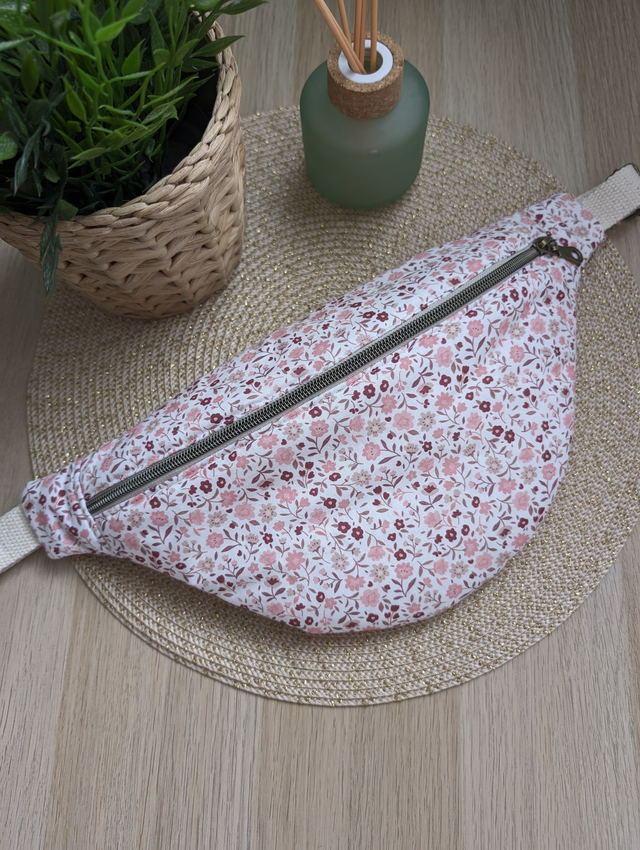 Sac banane femme en tissu fleuri rose