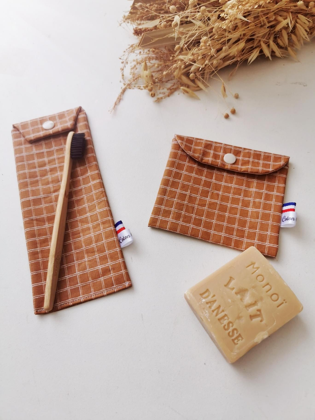 Ensemble étui brosse à dents et savon 
