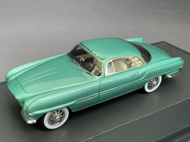 Plymouth Explorer Ghia 1954 grün Matrix 1:43