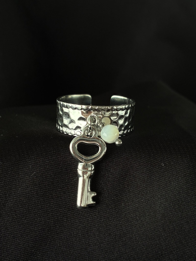 Bague réglable martelée Clé du Coeur Argenté 