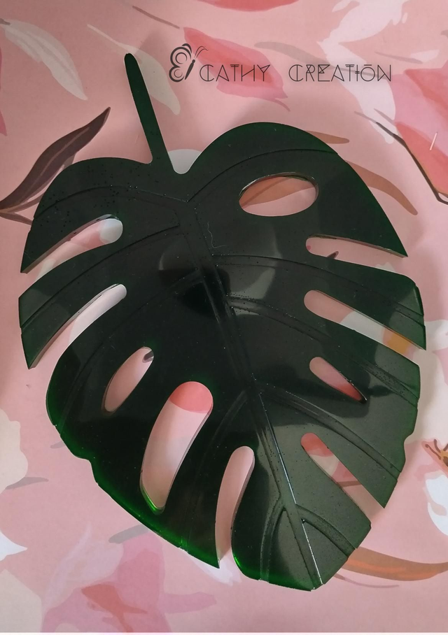 Plat feuille 24 x 16.5 cm