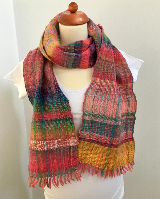 Vrolijk gekleurde lente-shawl 